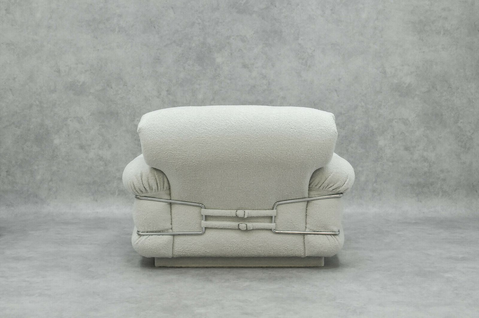 The Armchair Creation Of A Great Italian Manufacturer From The 1970s photo 1800.0