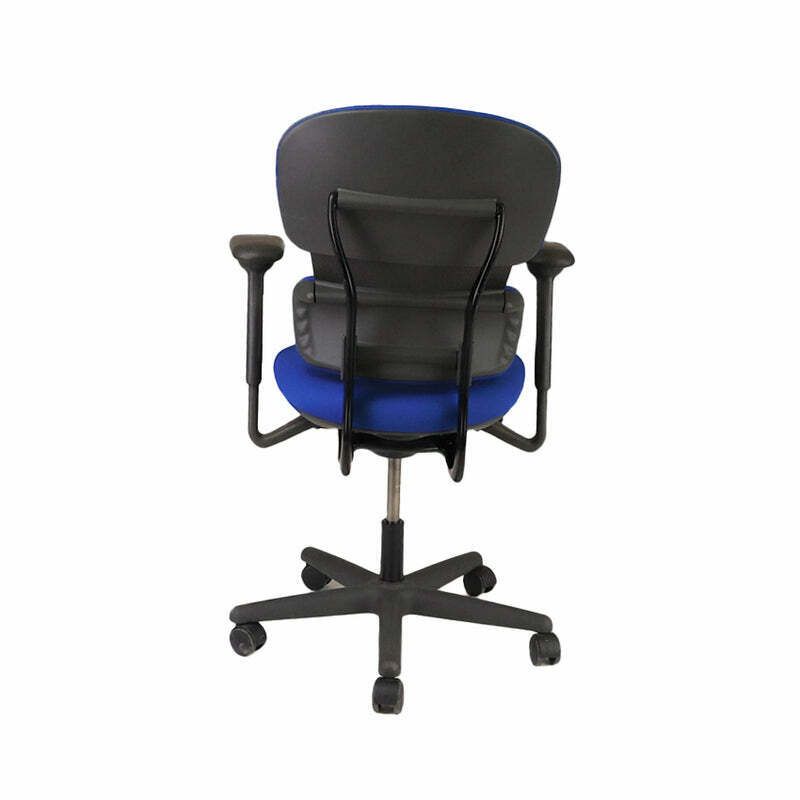 Ki: Impulse Office Task Chair   Refurbished photo vinterior