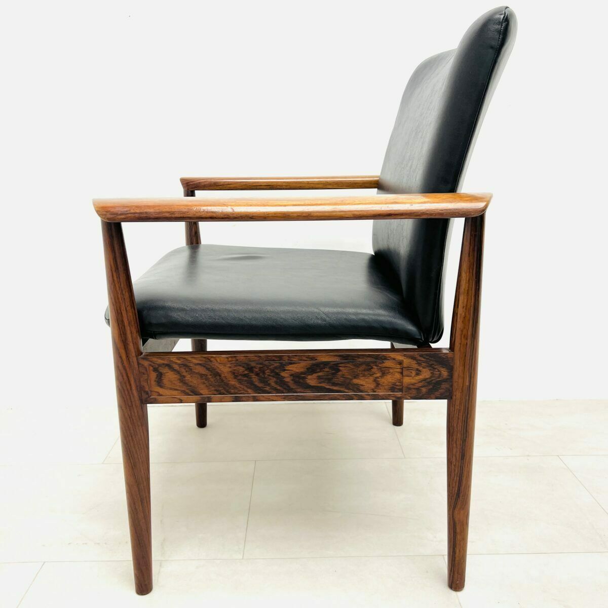 photo furniture Danish Armchairs By Finn Juhl, 1960s