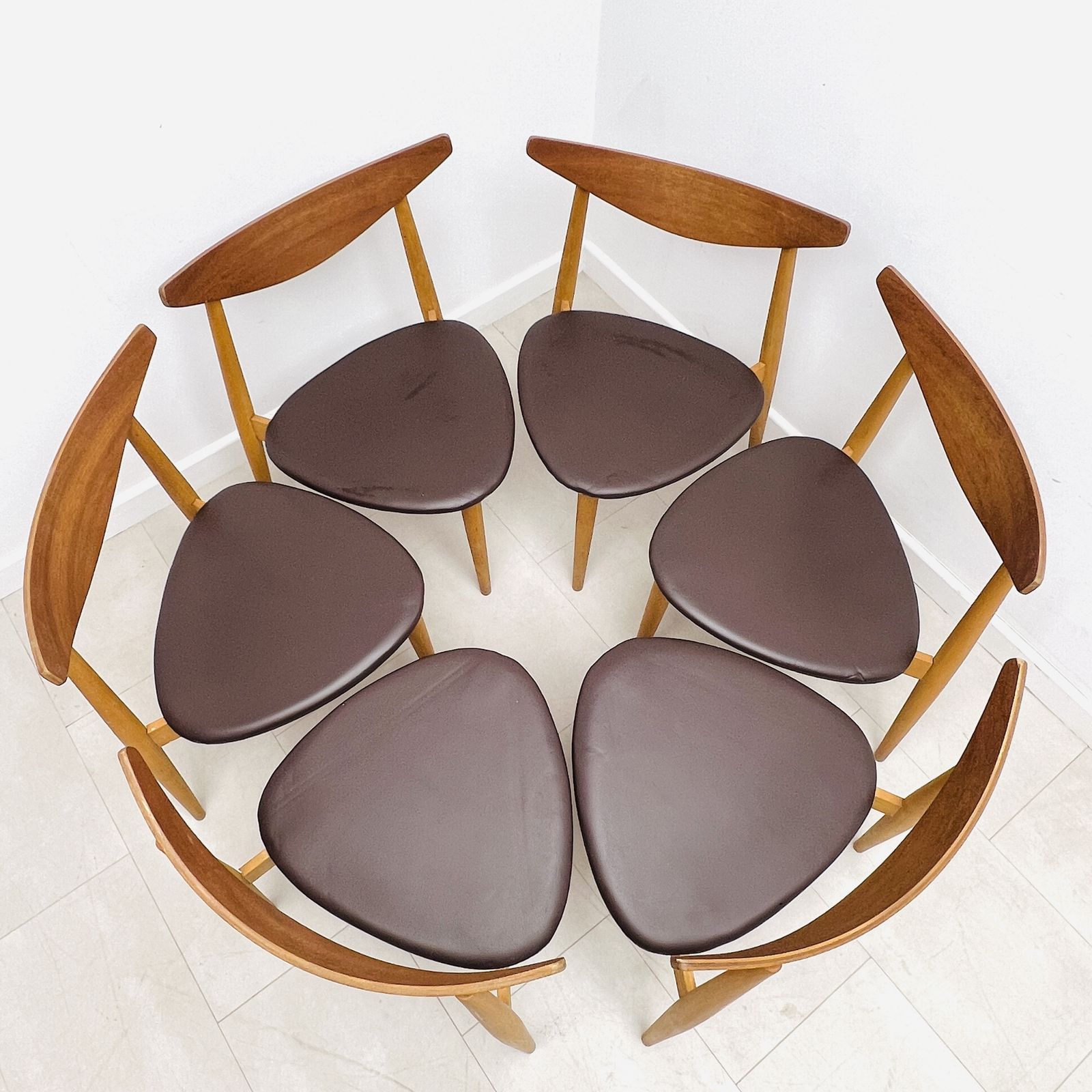 British Dining Set By Richard Young photo vinterior