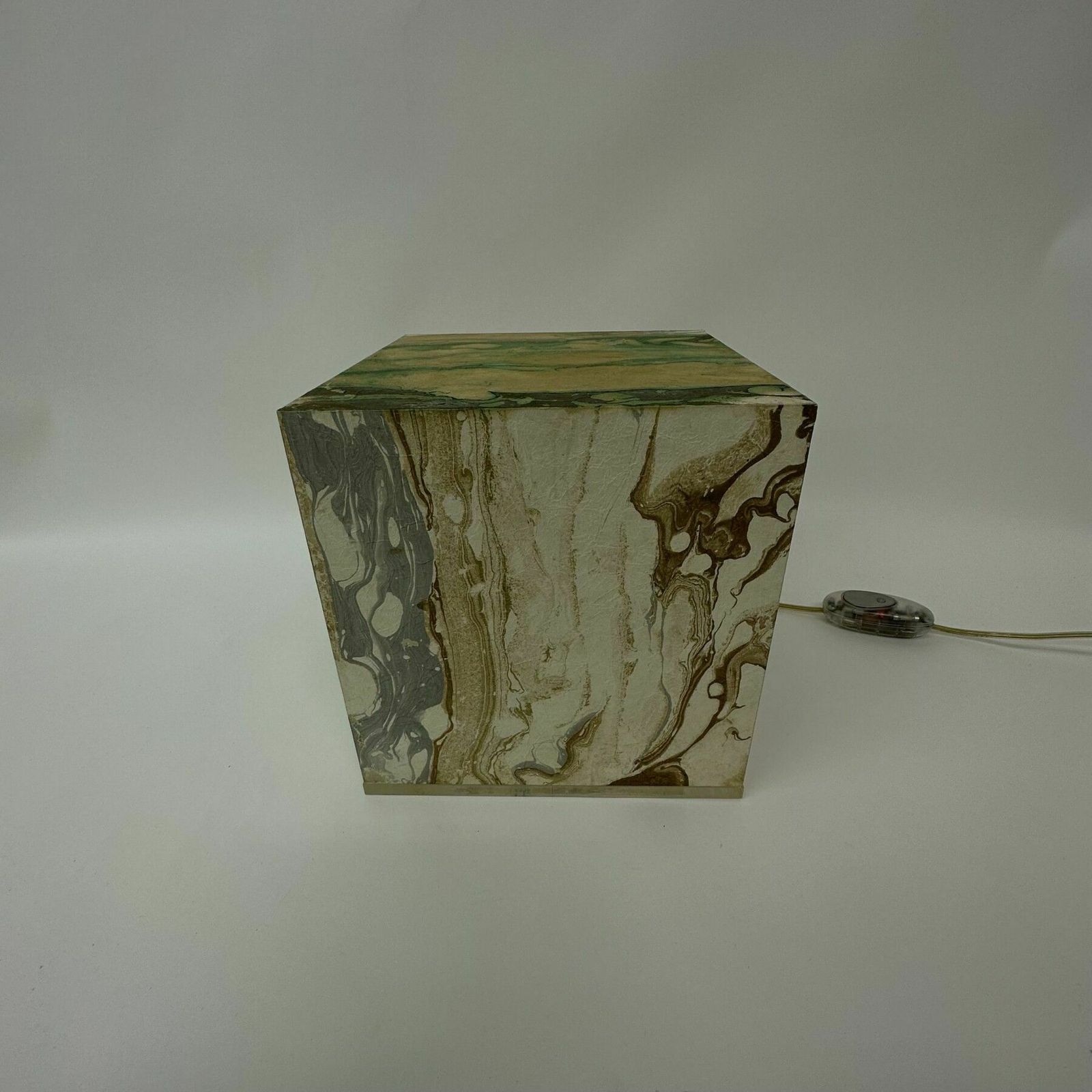 photo buy Mid Century Design Lucite Cube Table Lamp , 1970’s