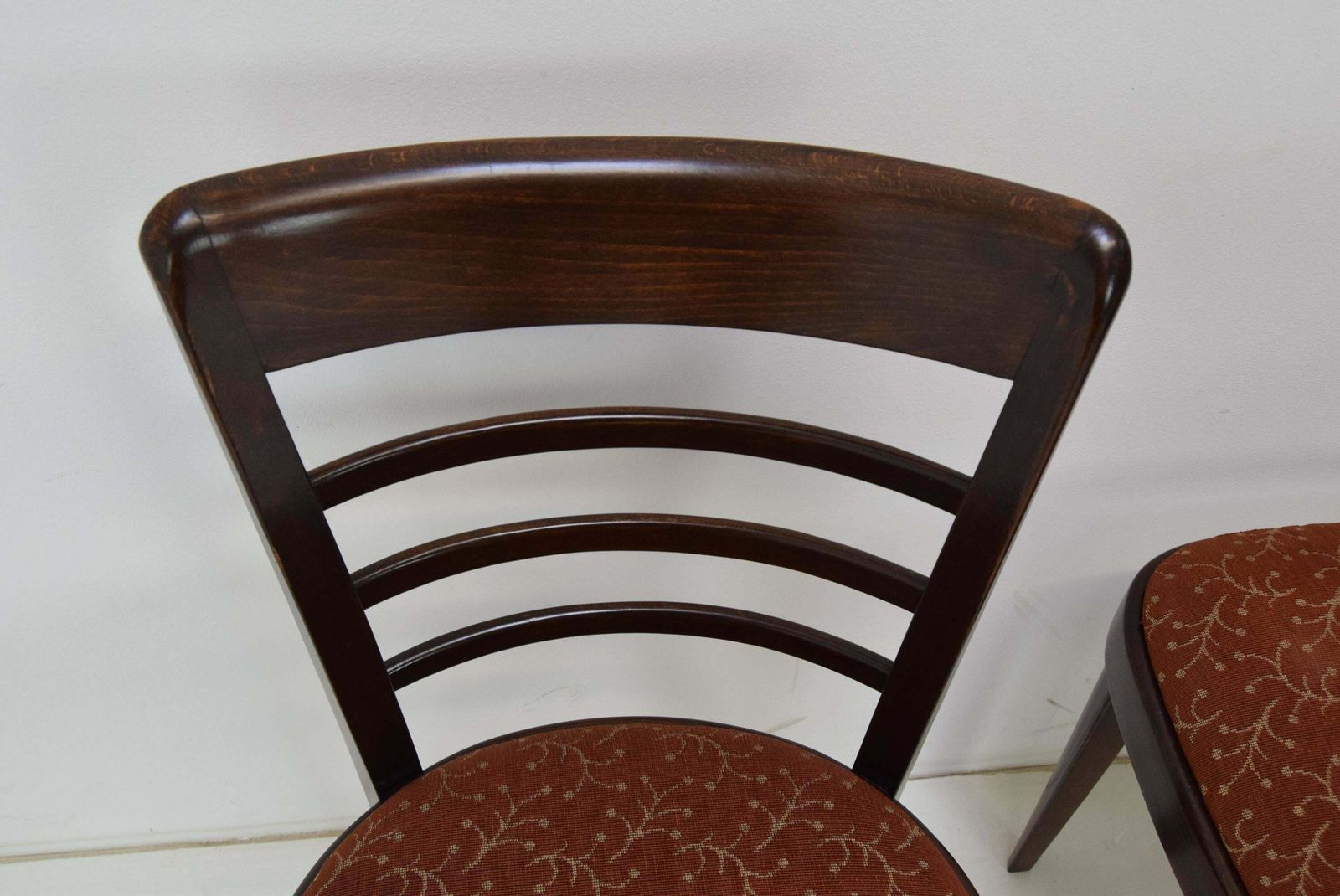 photo vintage Set Of Four Midcentury Dining Chairs Ton, 1950's.