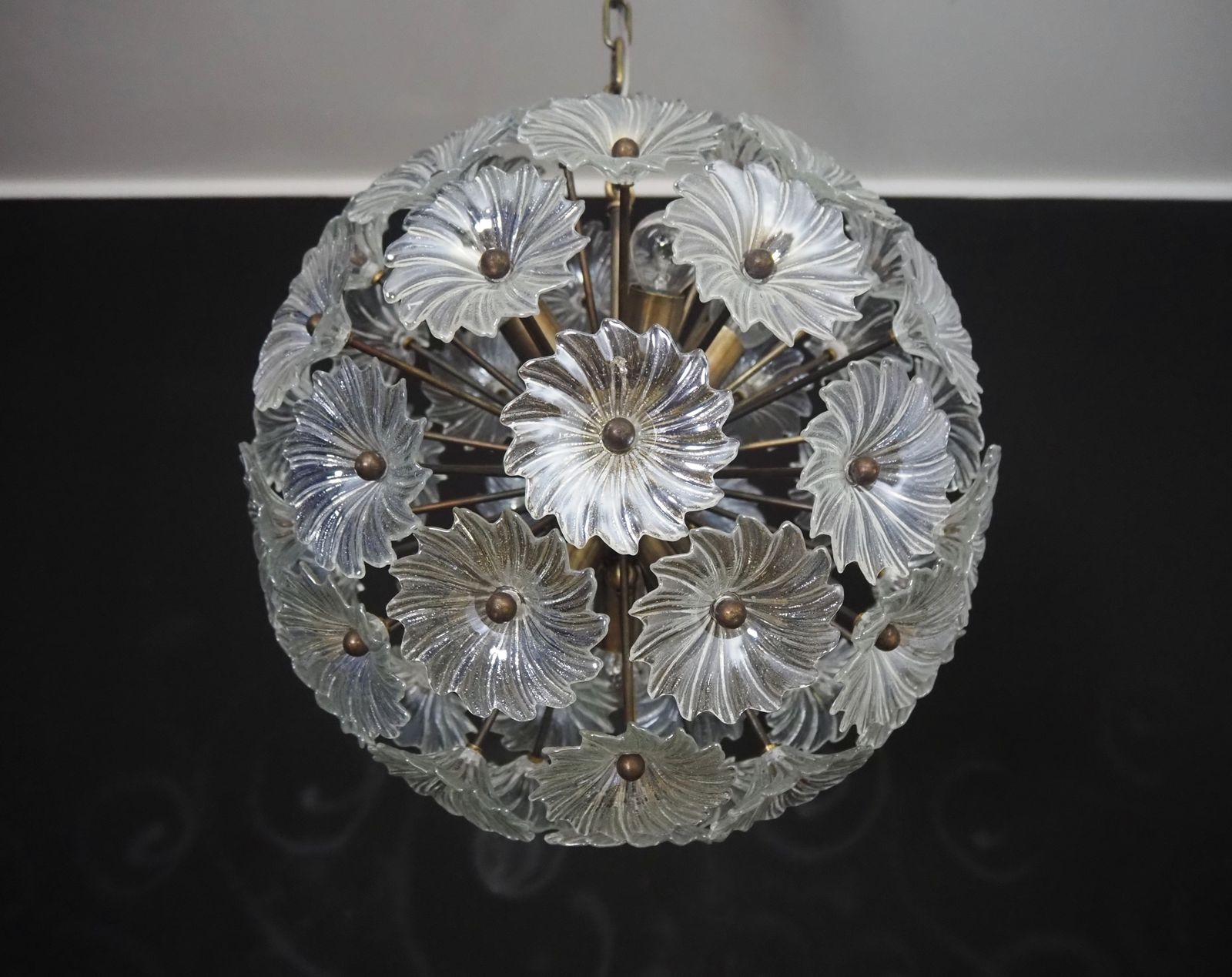 photo for sale Vintage Sputnik Italian Crystal Chandelier – 51 Daisy Clear Glasses