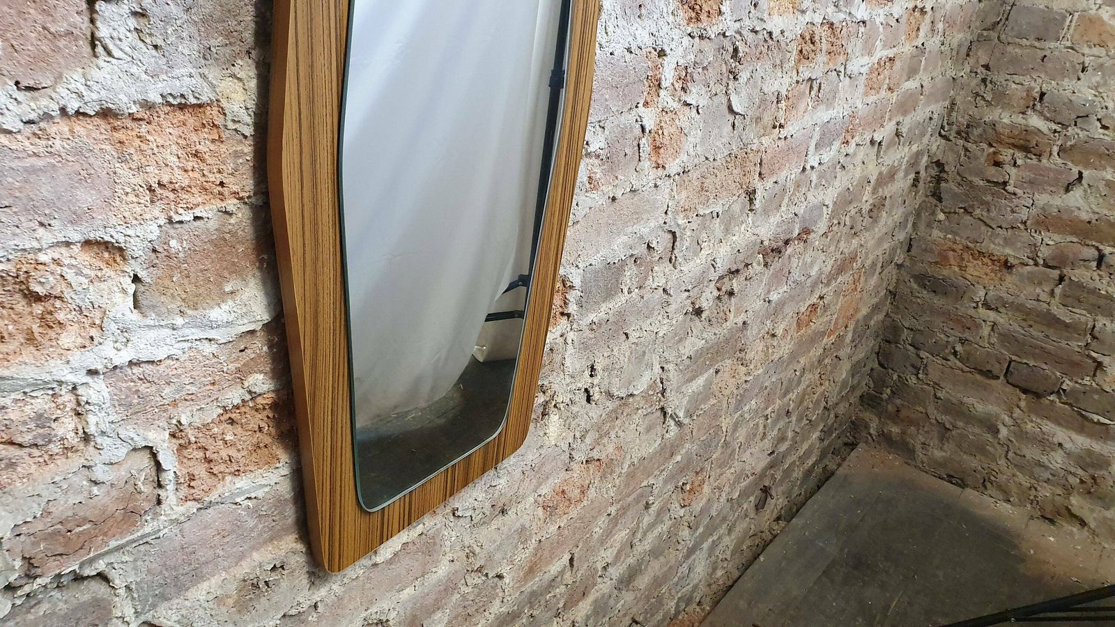 Large Shaped 60’s Wood Effect Retro Mirror photo vintage
