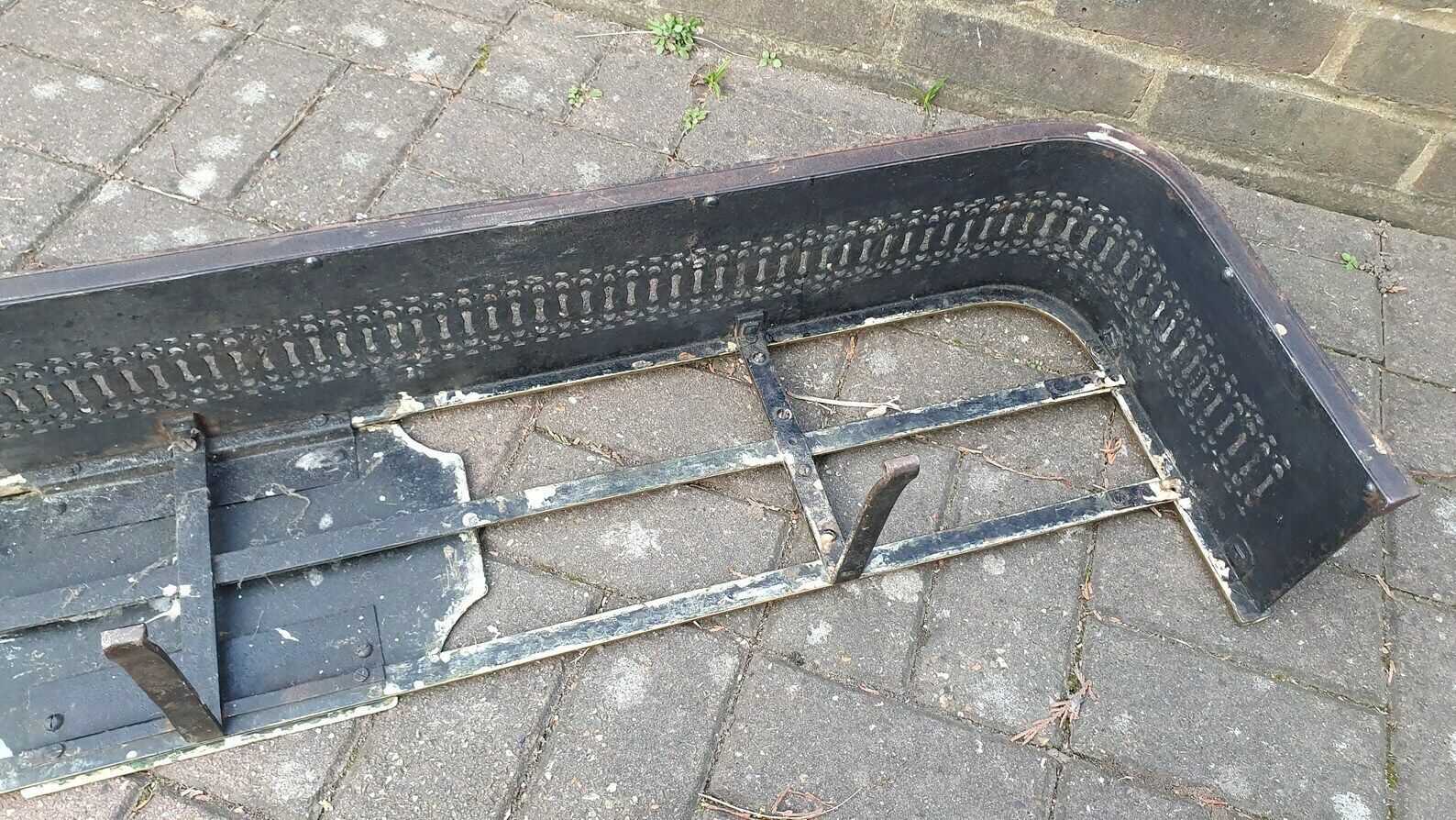 photo furniture Large Victorian Brass And Iron Fender Fire Curb Fireplace