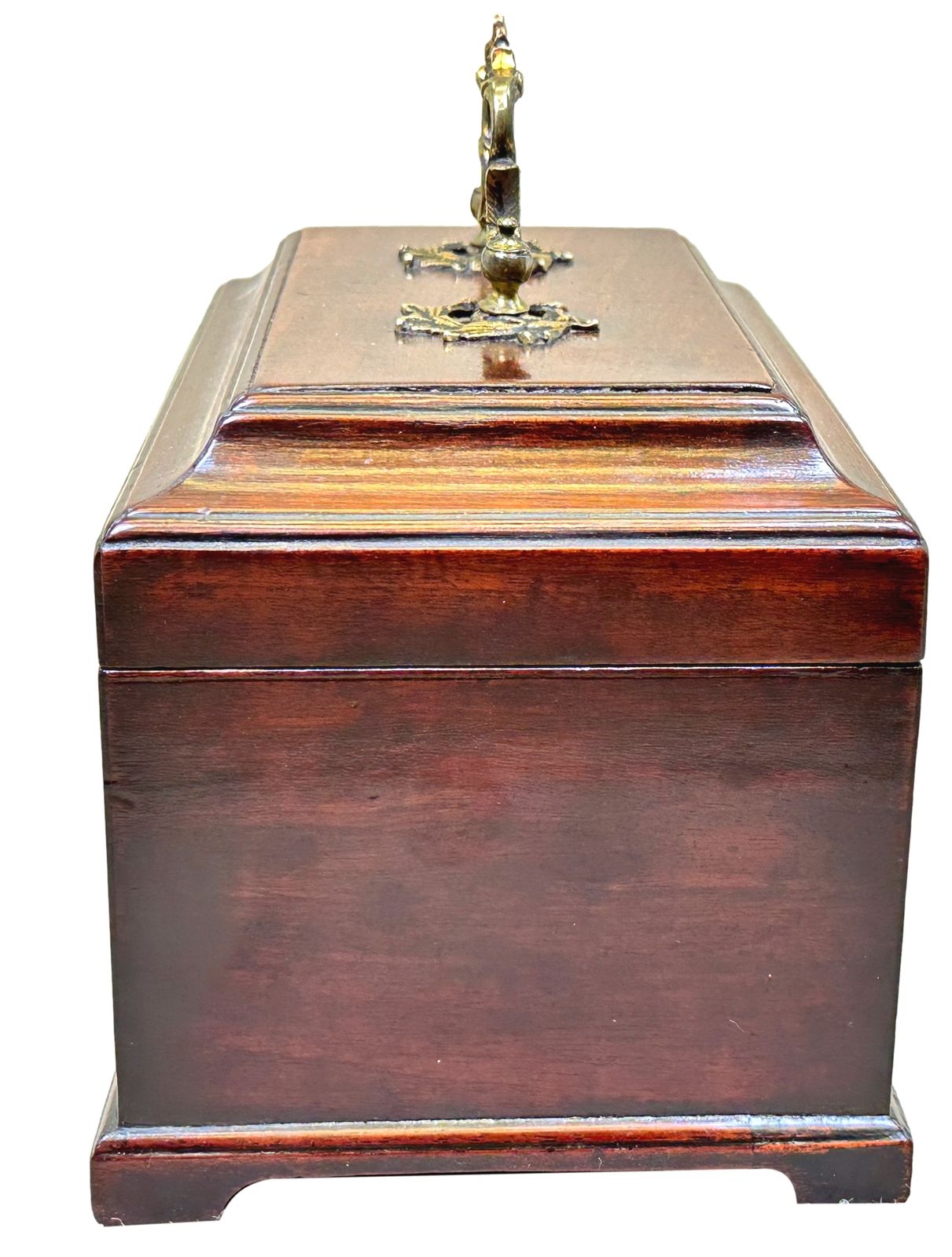 Georgian 18th Century Mahogany Tea Caddy (England, Circa 1760) photo for sale