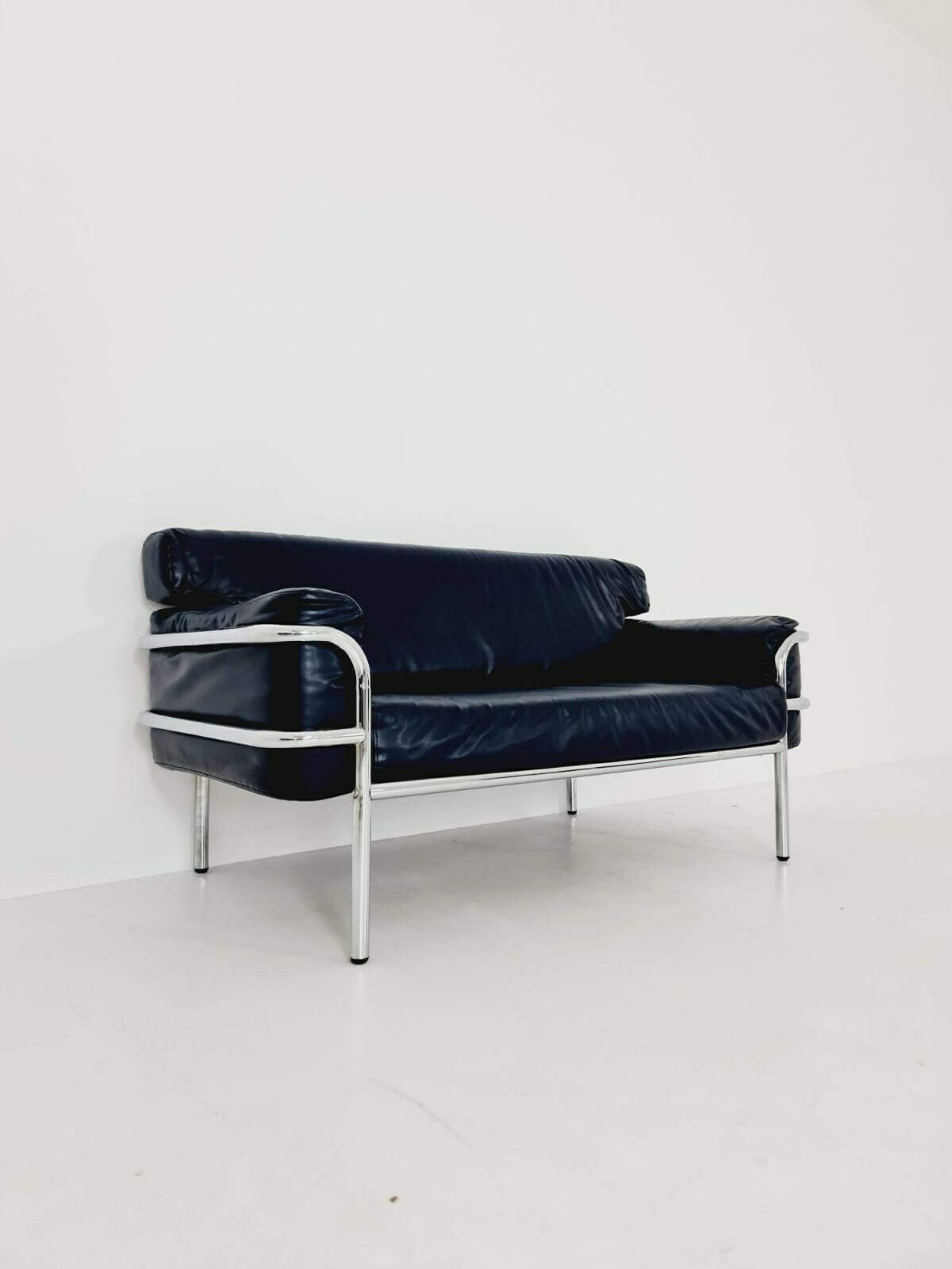 Mid Century Leather Bauhaus Style Of Cassia Lc3 Style Sofa, 1980s photo for sale