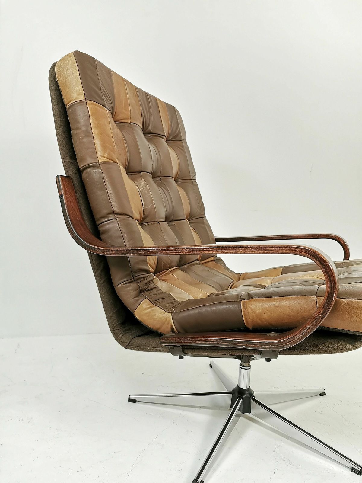 Norwegian Westnova High Brown Swivel Lounge Chairs Patchwork Leather, 1970s, Set Of 2 photo buy