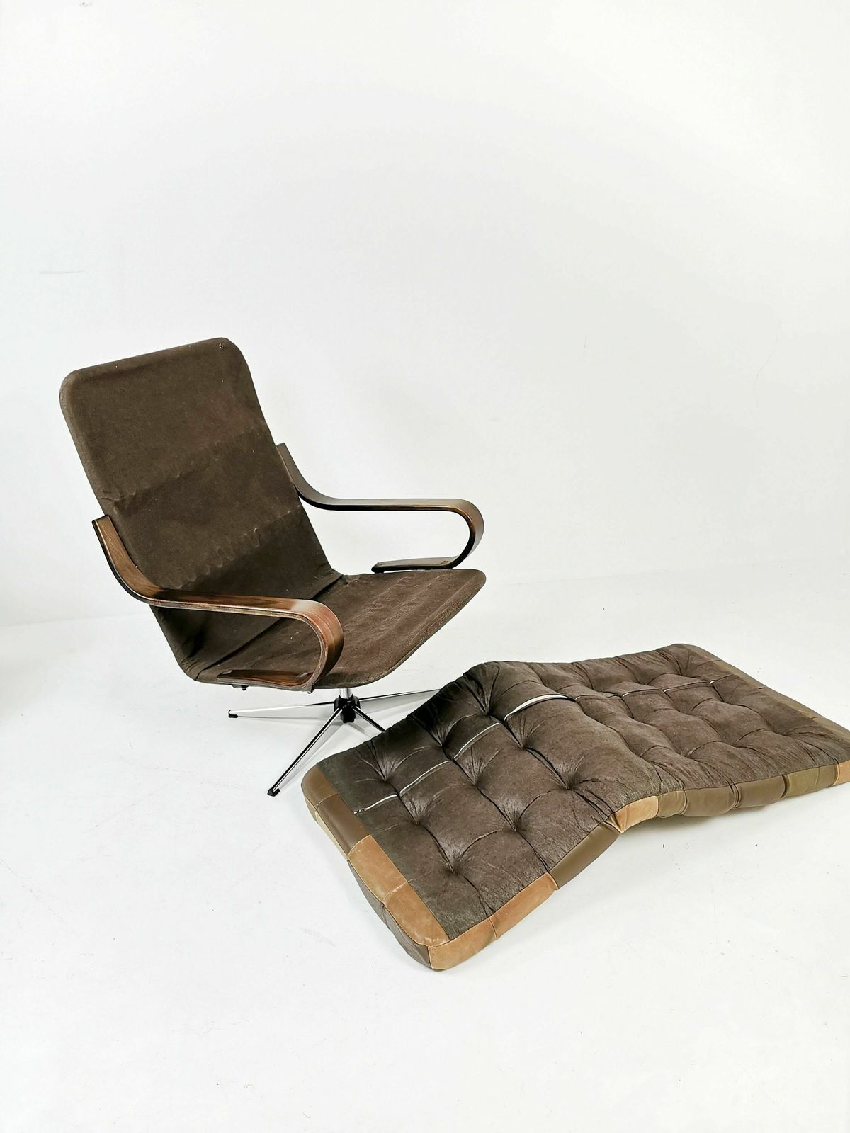 photo for sale Norwegian Westnova High Brown Swivel Lounge Chairs Patchwork Leather, 1970s, Set Of 2
