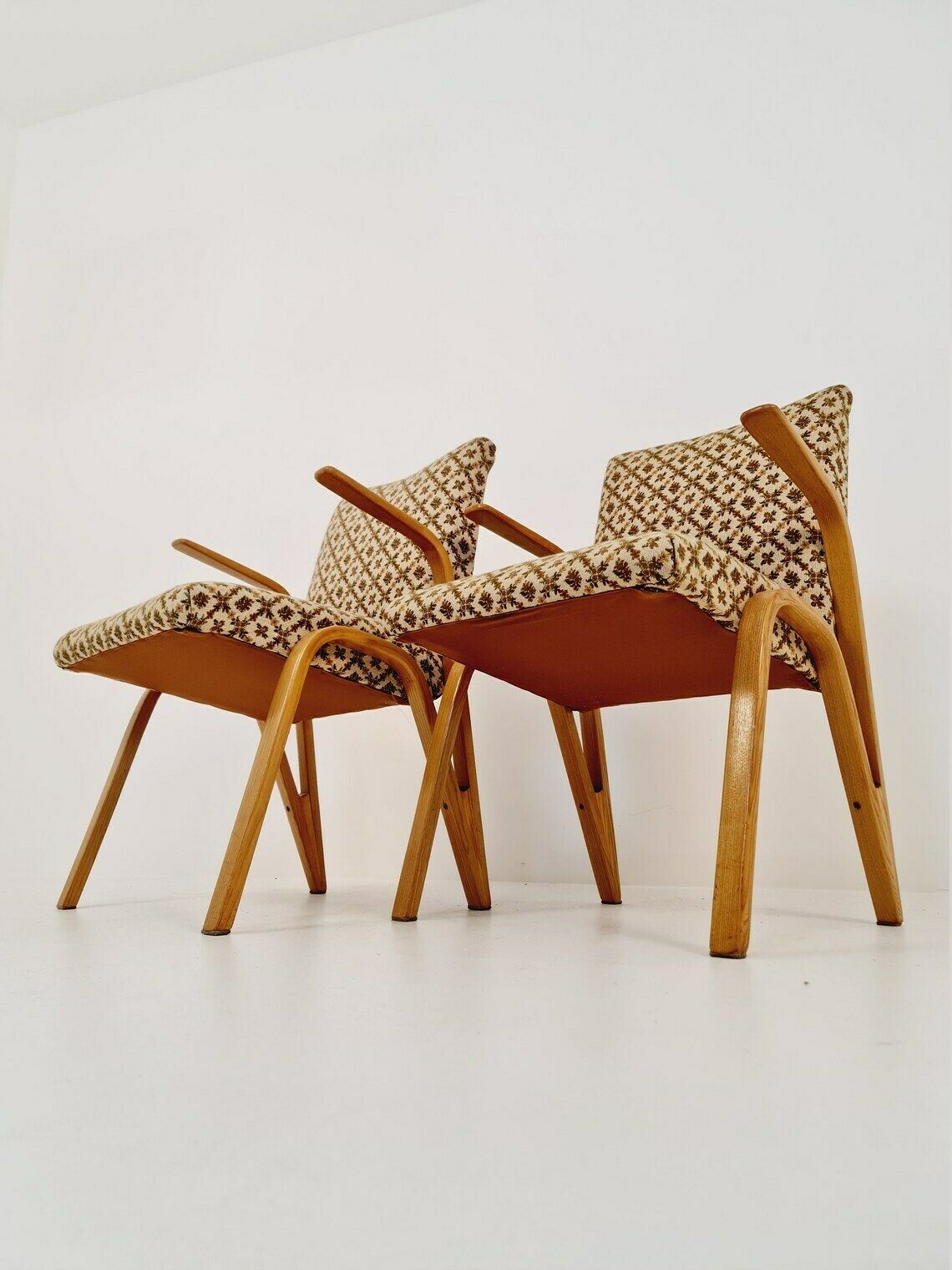 Pair Of Konkav Armchairs By Paul Bode For Federholzgesellschaft From The 50s photo vinterior