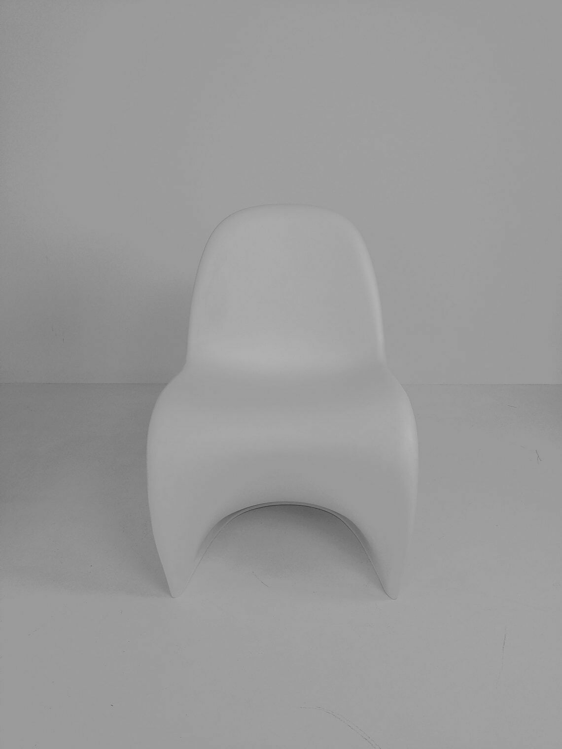 4 X Verner Panton Chairs In White From Vitra Germany photo 1184.0