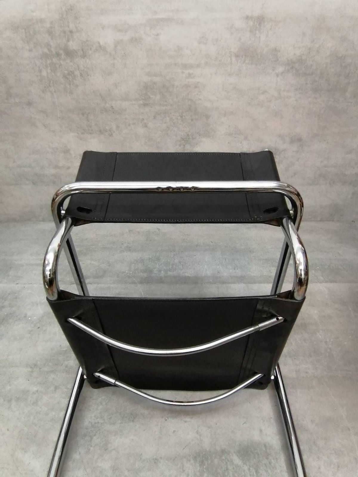 photo furniture 1 Von 2 Vintage Model S34 Black Saddle Leather Dining Chairs By Mart Stam & Marcel Breuer 1980s