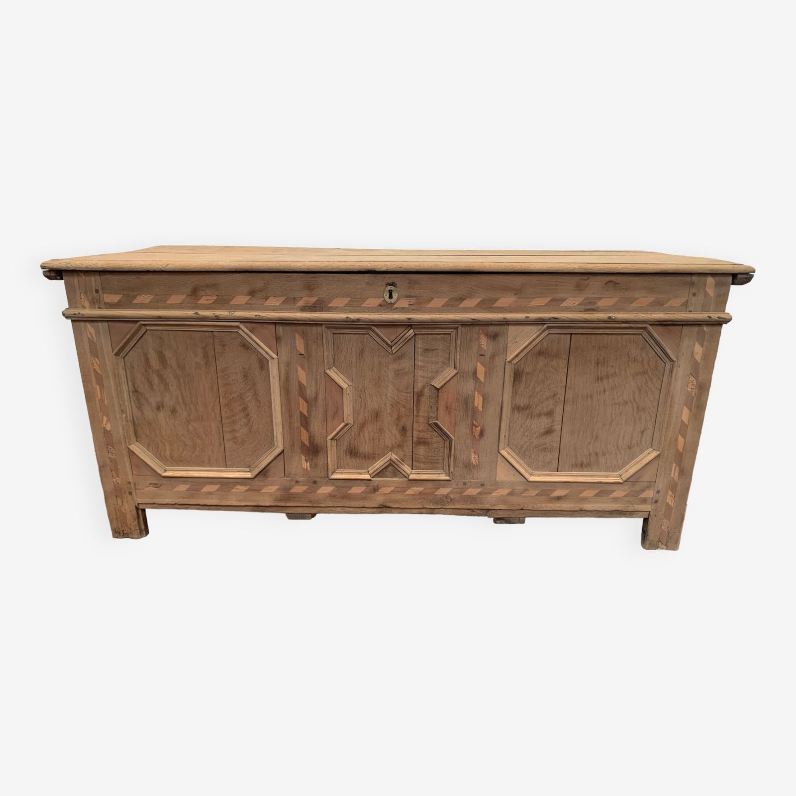 Chest In Oak And Marquetry Of Light Wood XVIII Century