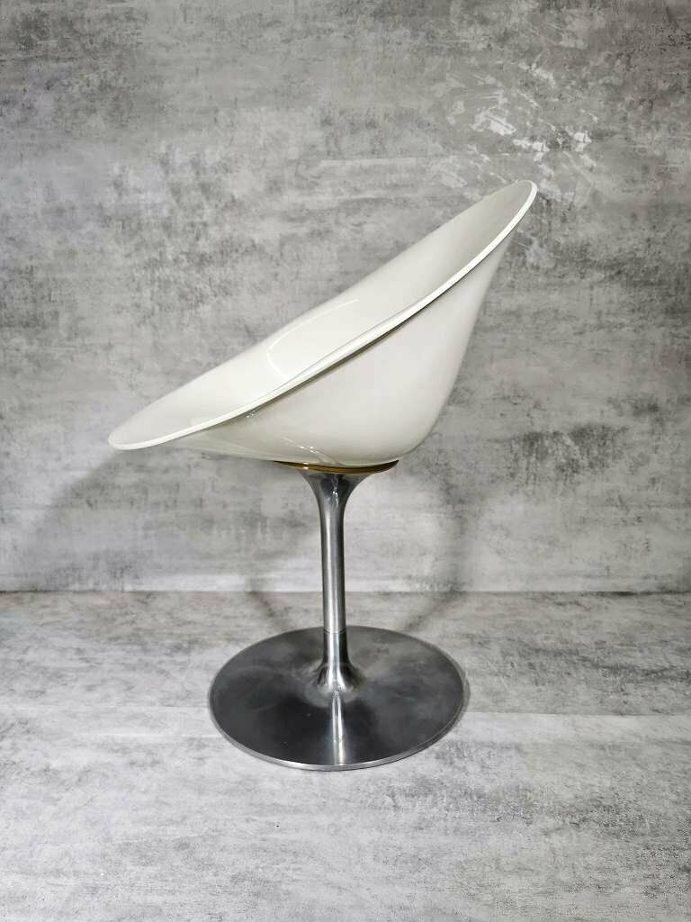 1 Of 6 White Eros Chair With Aluminum Swivel Base By Philippe Starck For Kartell. Made In Italy. photo for sale