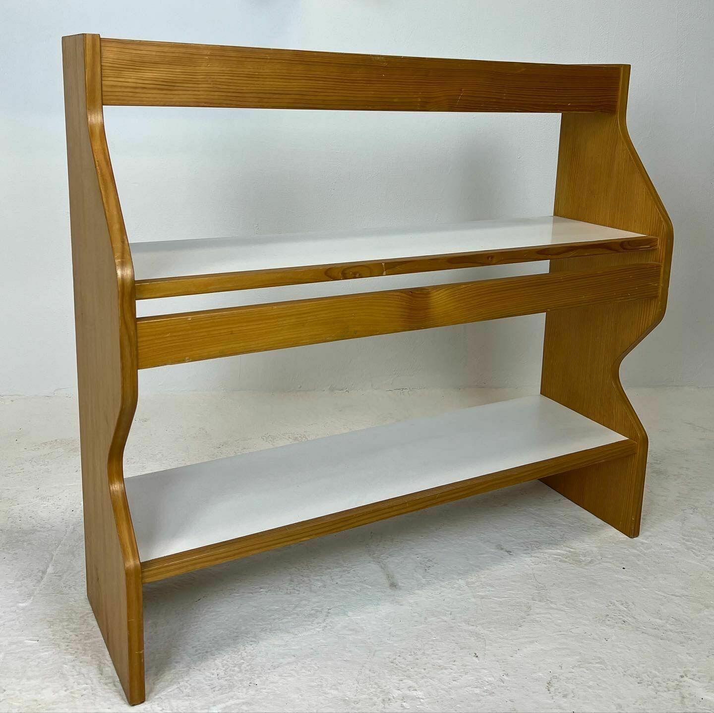 Duo Of Shelves By Charlotte Perriand photo Furniture