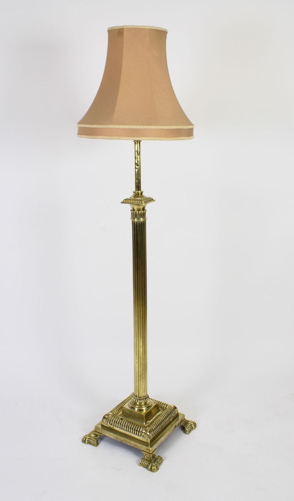Victorian Brass Corinthian Column Telescopic Standard Lamp  19th C