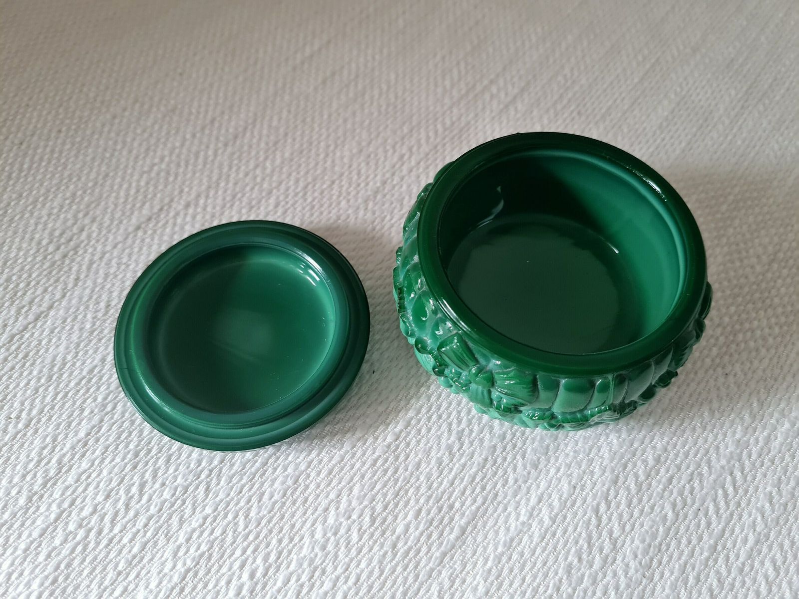 Boheems Tsjechisch Art Deco Glazen Sieradendoos Schlevogt Ingrid – Uitstekende Staat photo Woonaccessoires