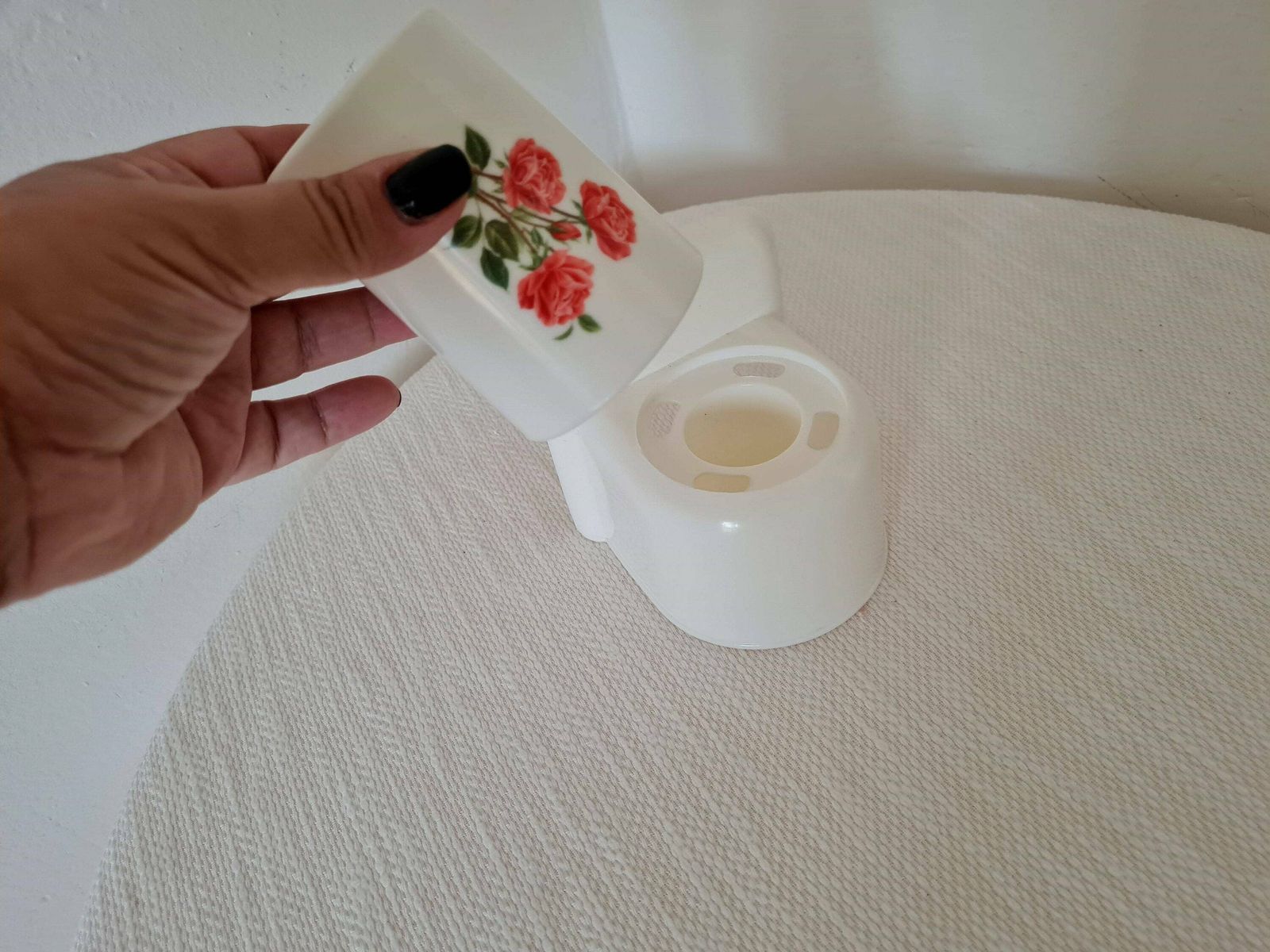 One Of The Retro Plastic Bathroom Accessories Syla France 2 photo for sale
