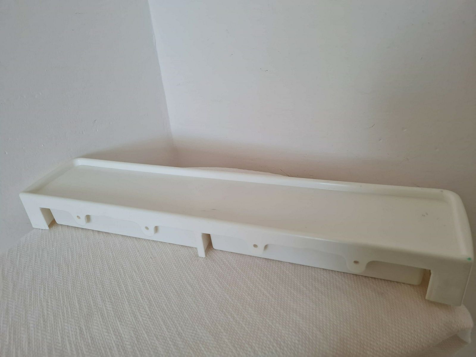 One Of The Retro Plastic Bathroom Accessories Syla France 1 photo 96.0
