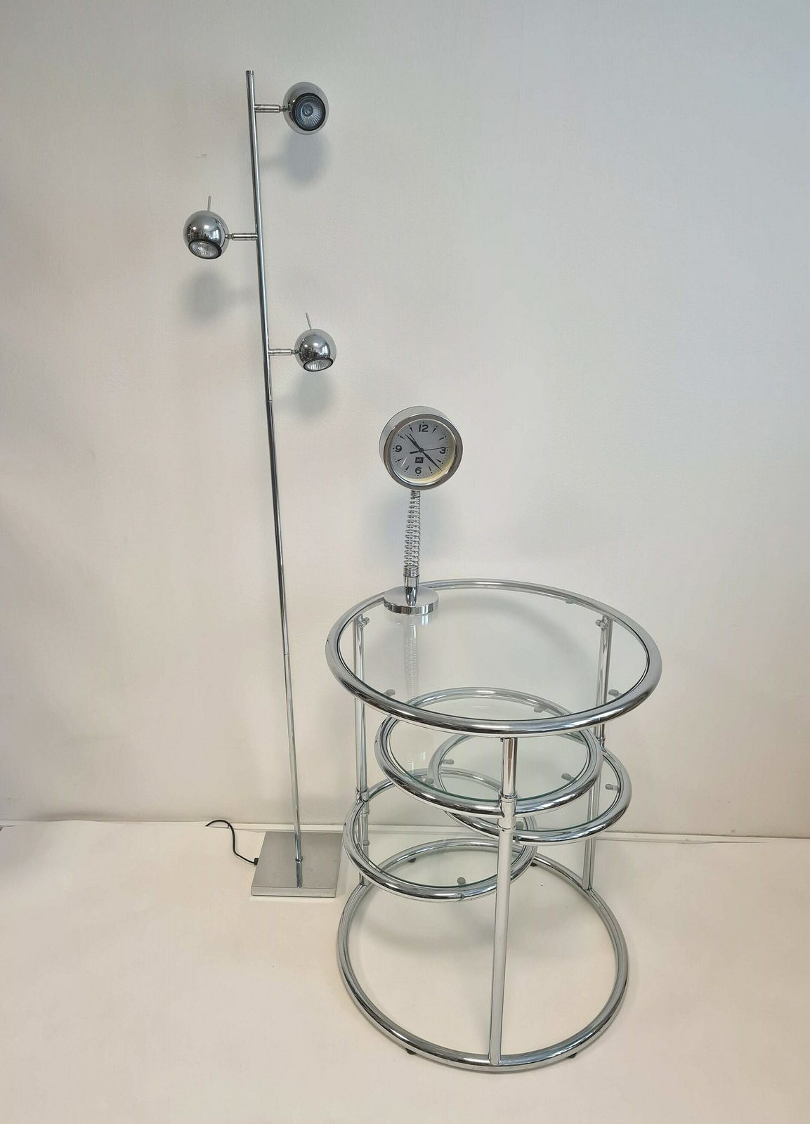 photo furniture Vintage Mid Century Transformer Coffee Table With 4 Glasses