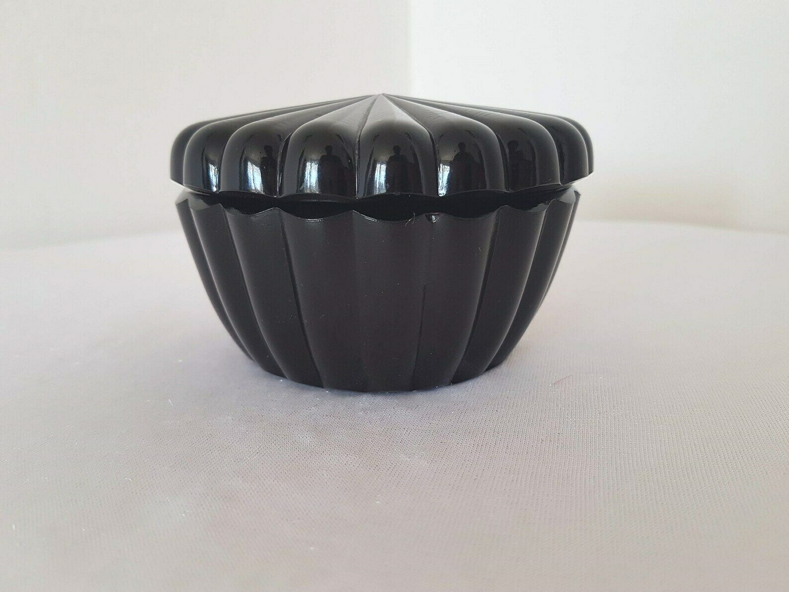 Bohemian Art Deco Opaque Black Glass Powder Can Dose Schlevogt Hoffmann Excellent Condition photo furniture