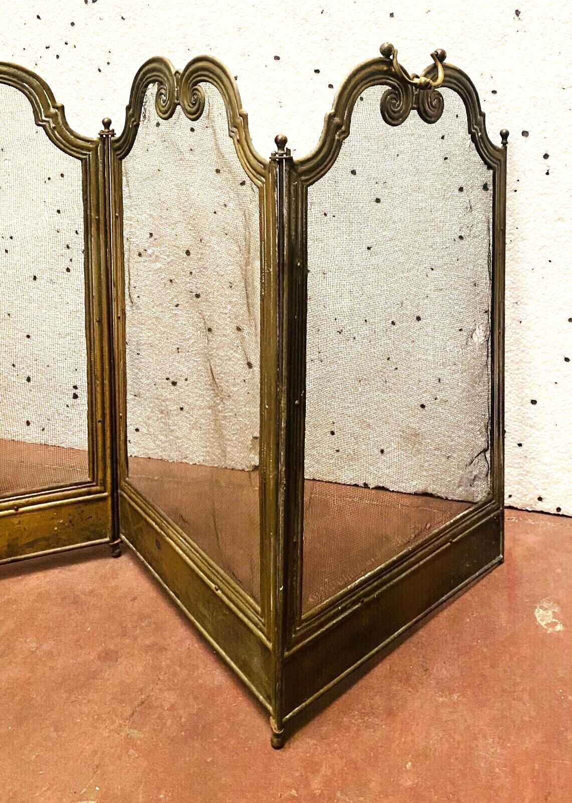 Spark Screen Has Four Sheets In Brass And Braided Mesh XX Century photo for sale