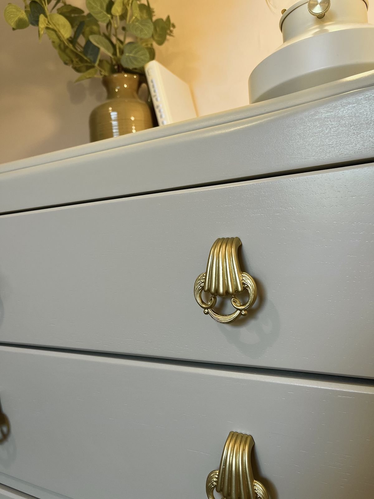 photo buy Harris Lebus Chest Of Draws With Original Coin