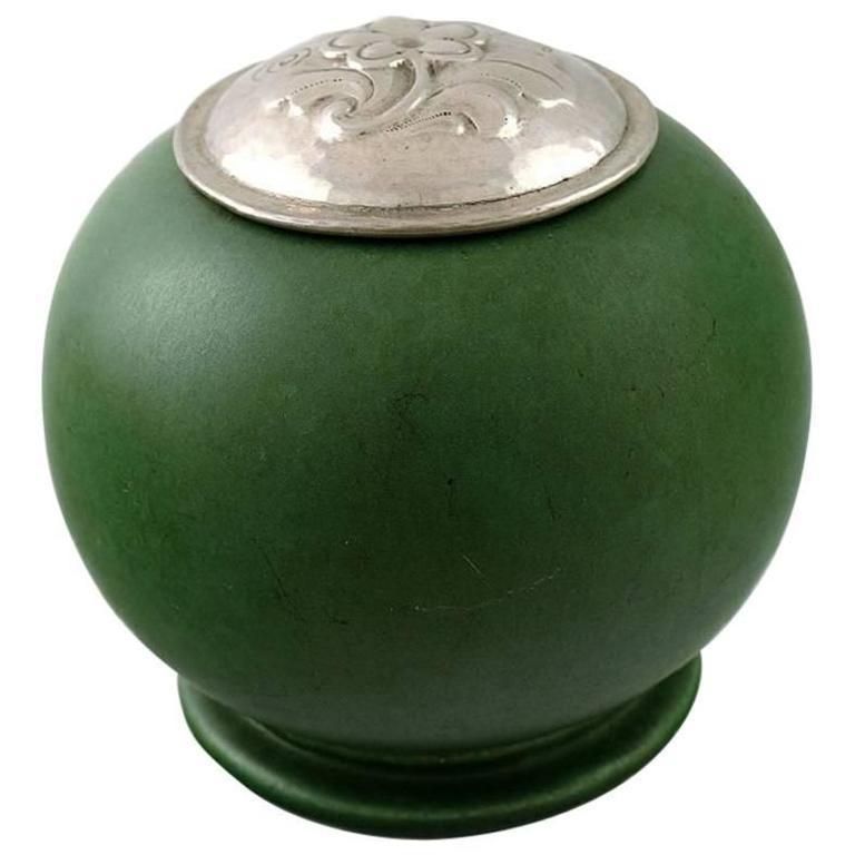 Gunnar Nylund, Rörstrand Art Deco "Plano" Vase In Ceramics With Art Nouveau Lid