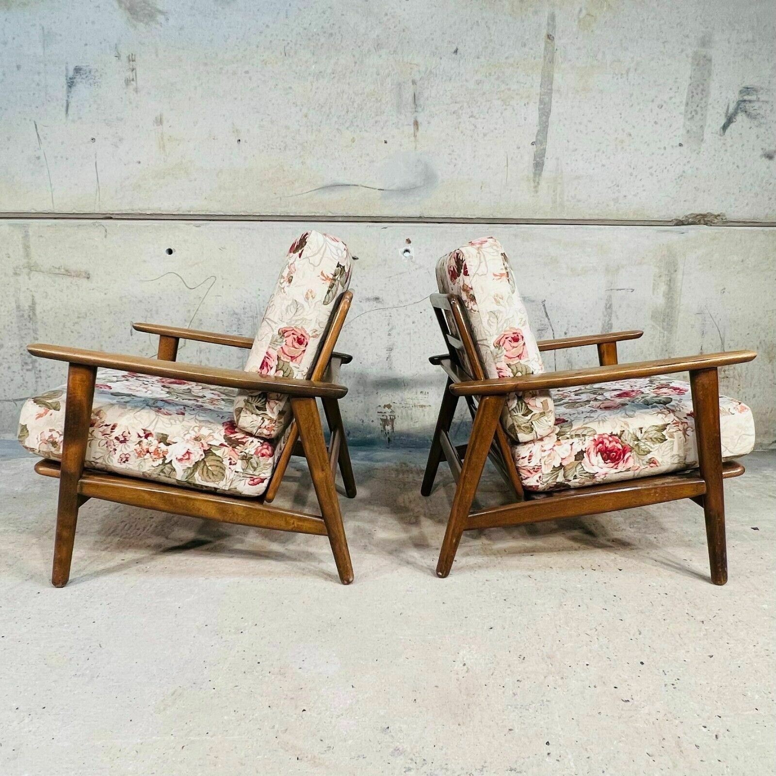 Original Danish 60s Hans Wegner Ge 240 Sofa And Pair Of Armchairs Suite photo for sale