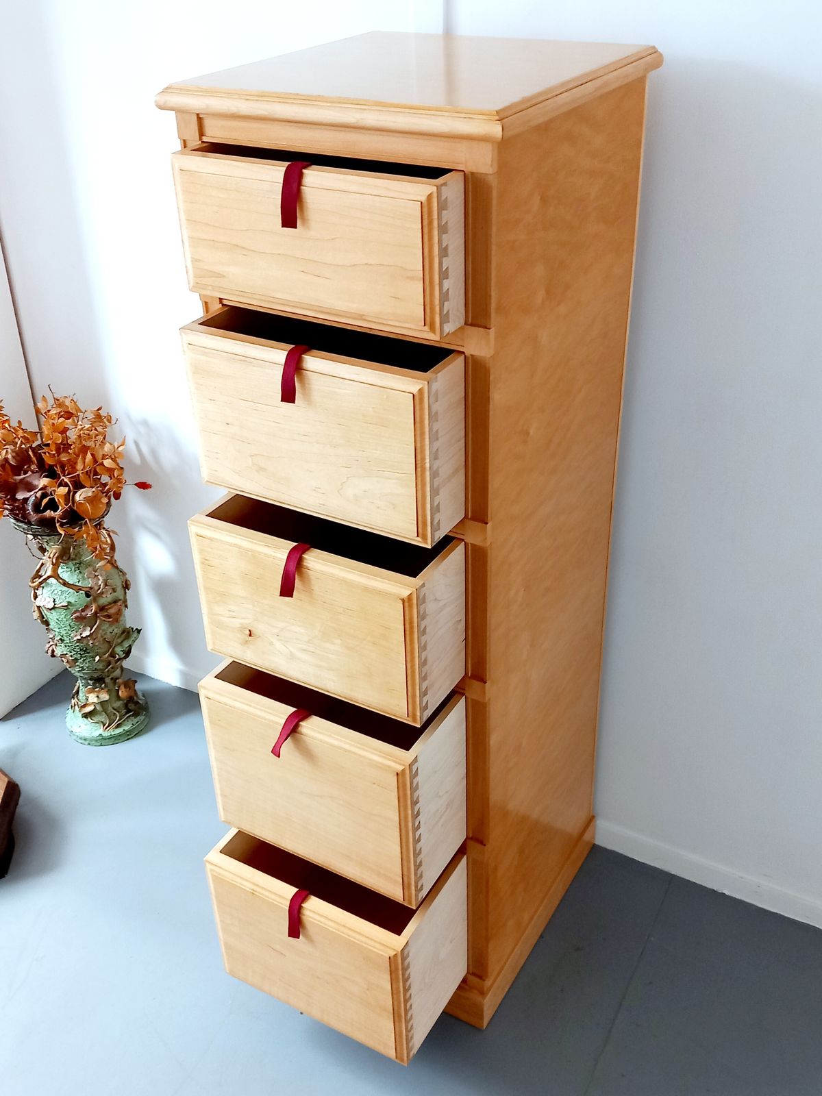 Maple Chest Of 5 Drawers, Mid 20th Century