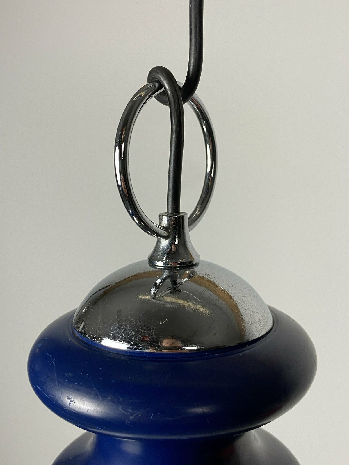 Vintage Glazen Bollamp Met Blauw Metalen Fitting 1970 photo vinterior