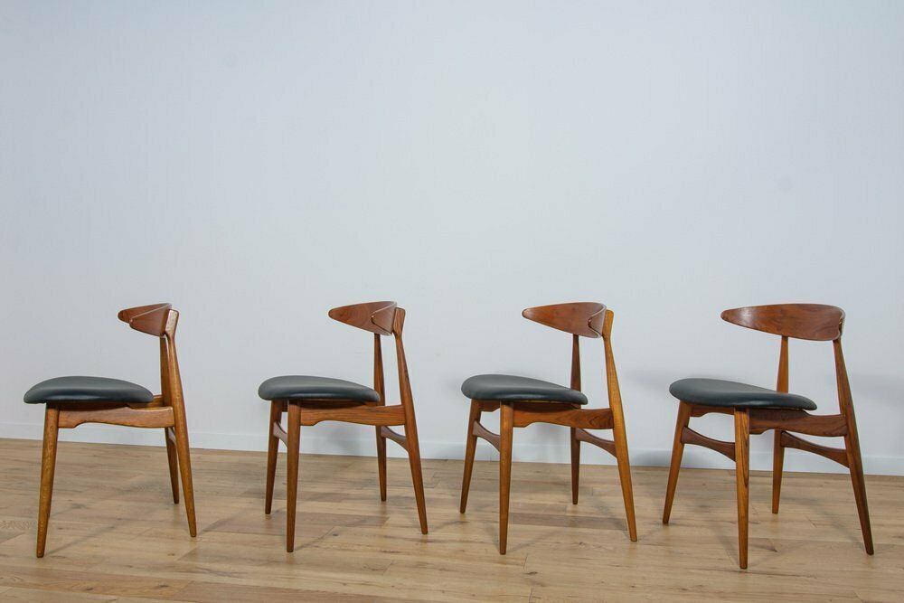 Mid Century Danish Ch33 Dining Chairs By Hans J Wegner For Carl Hansen And Søn 1960s Set Of 4 photo furniture