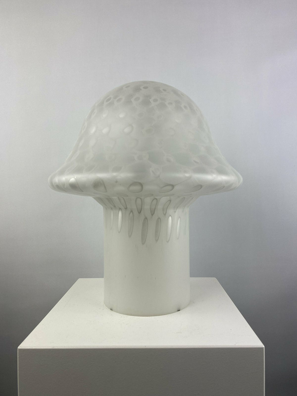 Large White Glass Peill And Putzler Mushroom Table Lamp Xl 1970 photo vintage