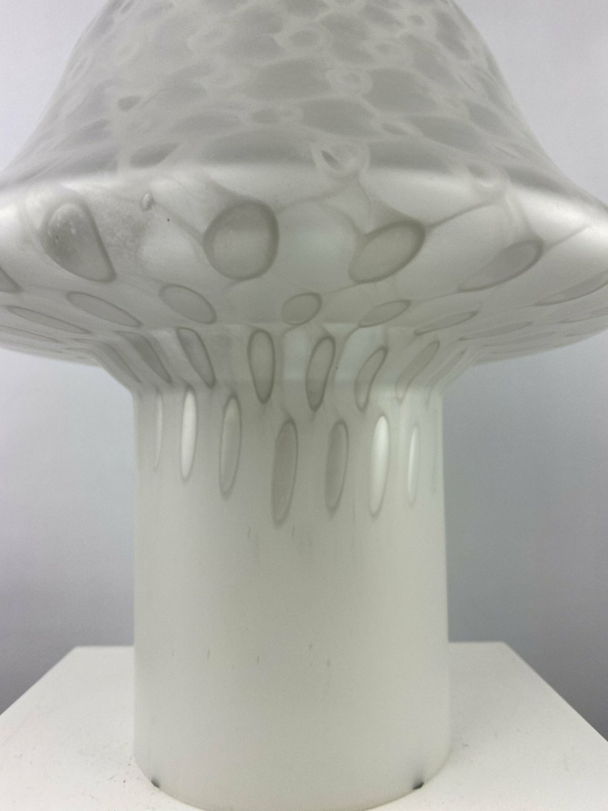 photo furniture Large White Glass Peill And Putzler Mushroom Table Lamp Xl 1970