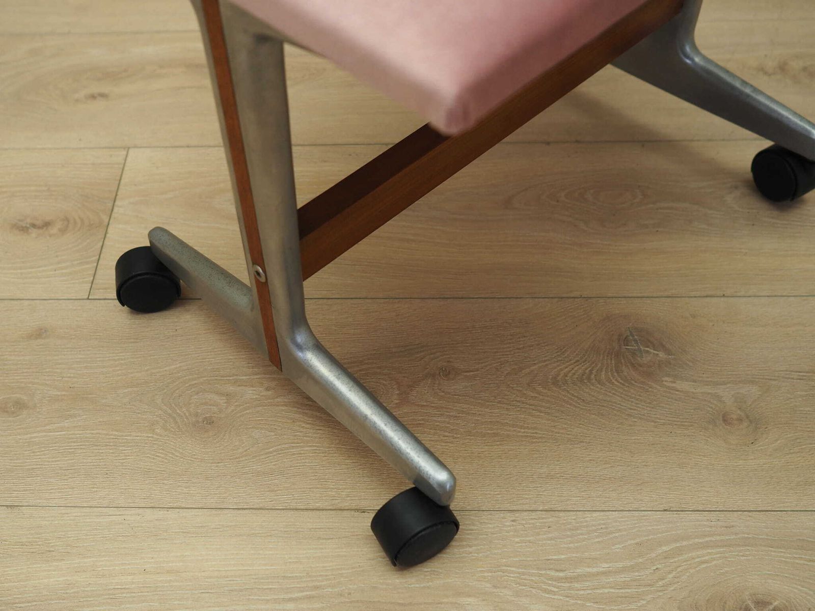 Pink Footrest, Danish Design, 1960s, Production: Denmark photo vintage
