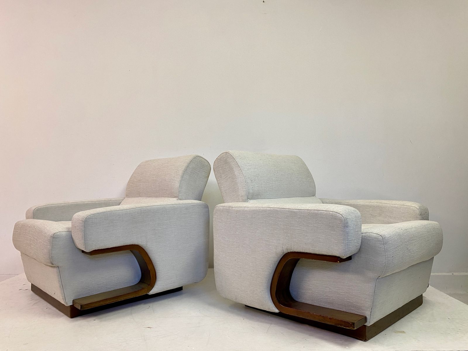 photo vinterior Pair Of 1970s Italian Lounge Chairs