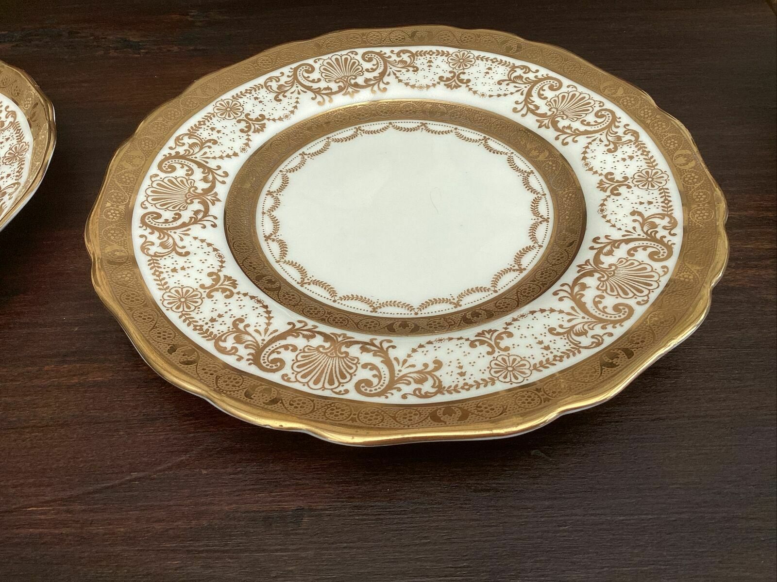 photo vinterior Beautiful And Rare Antique Cauldon Embossed Gilt Cabinet Tea Trio