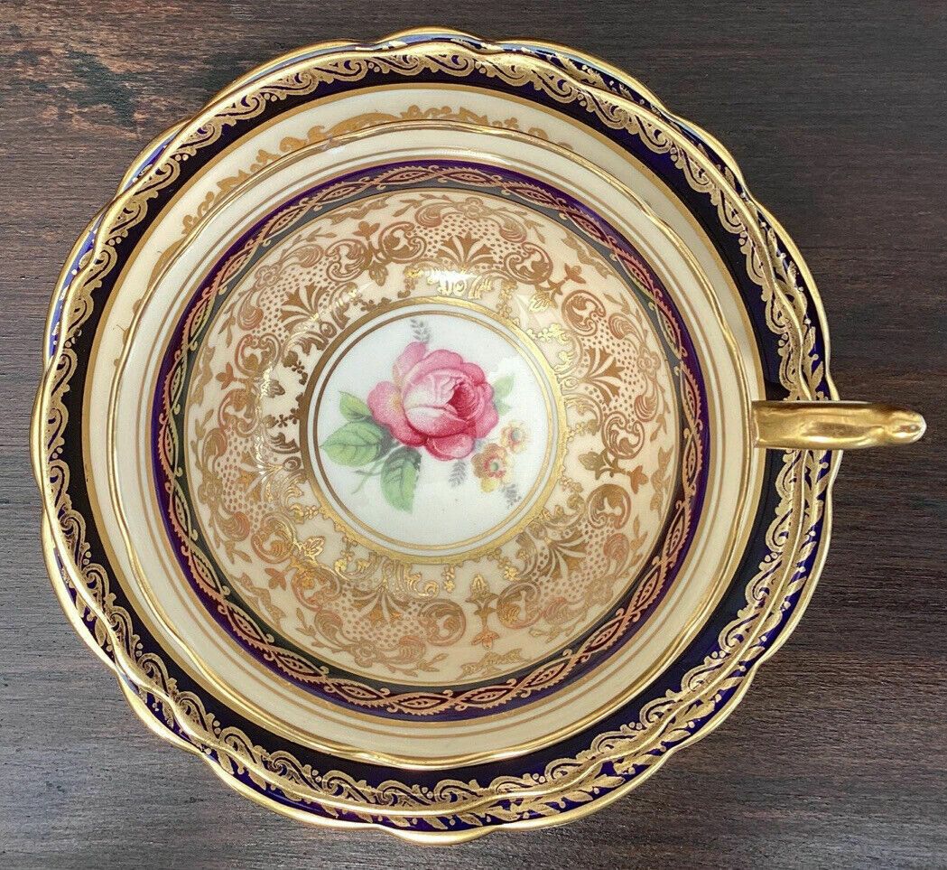Paragon Antique Floating Rose Cabinet Tea Trio Cobalt And Gilt C 1945 photo for sale