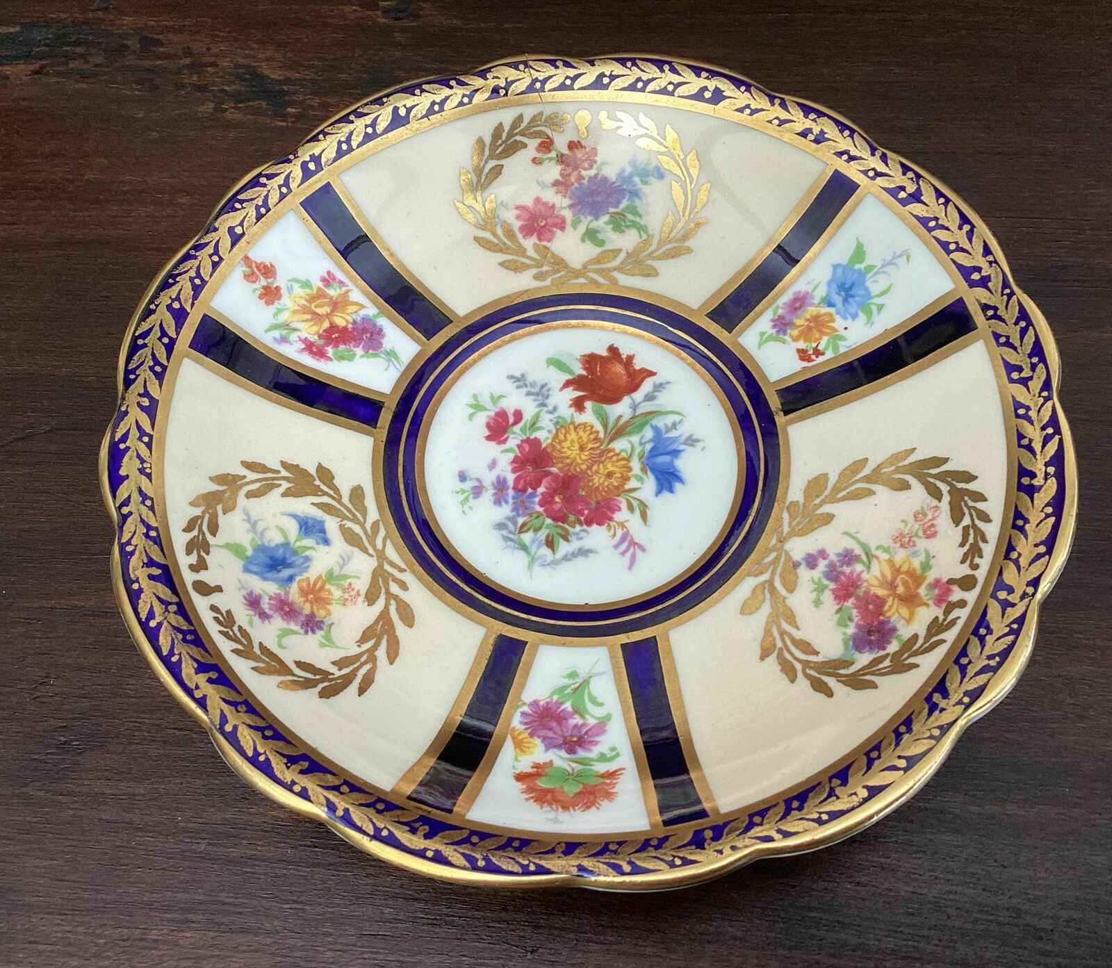 Paragon Antique Floating Rose Cabinet Tea Trio Cobalt And Gilt C 1945 photo vintage