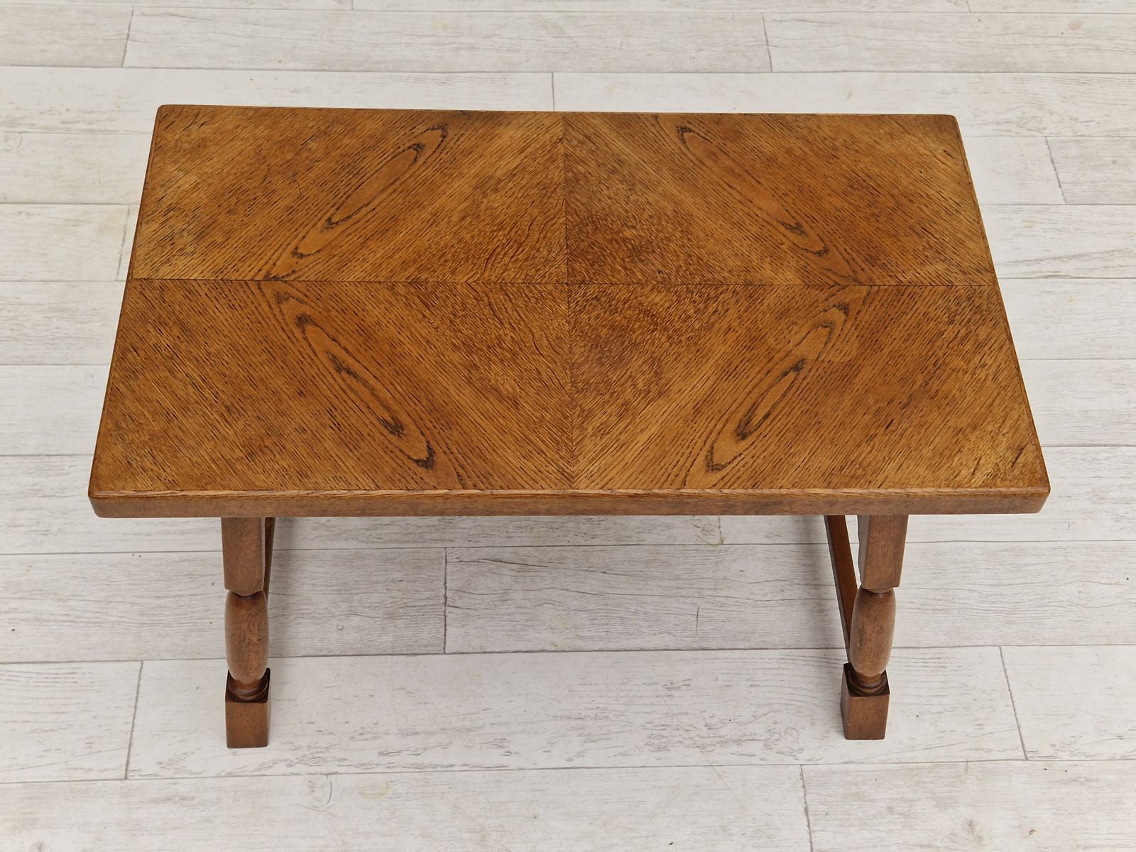 1950s, Danish Design, Oak Wood Coffee Table, Original Condition. photo vinterior