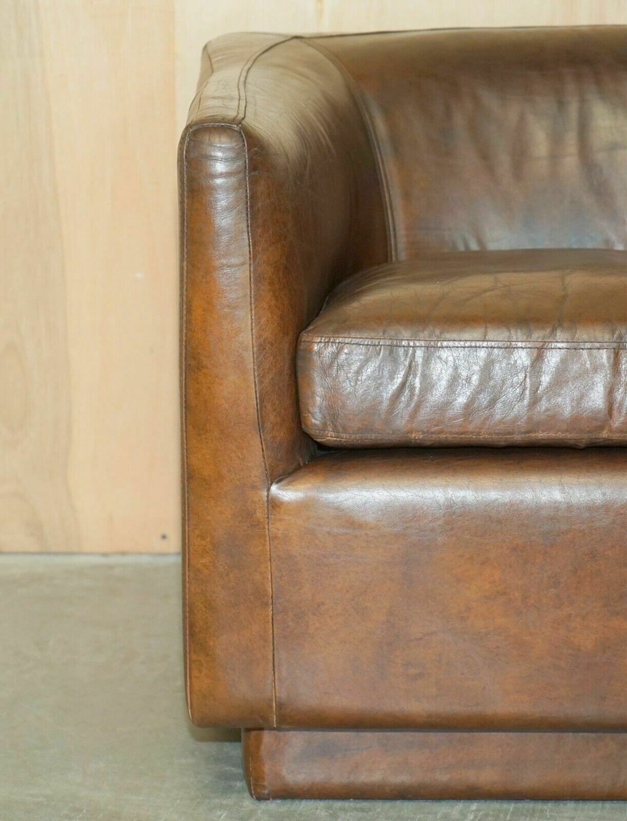 Timothy Oulton Vintage Aged Brown Heritage 134cm Wide Sofa Stunning Patina photo vinterior