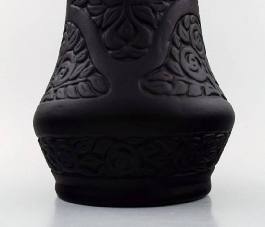 Hjorth / Ipsen's, Bornholm, Art Nouveau Art Pottery Vase In Bindesboll Style photo Home Decor