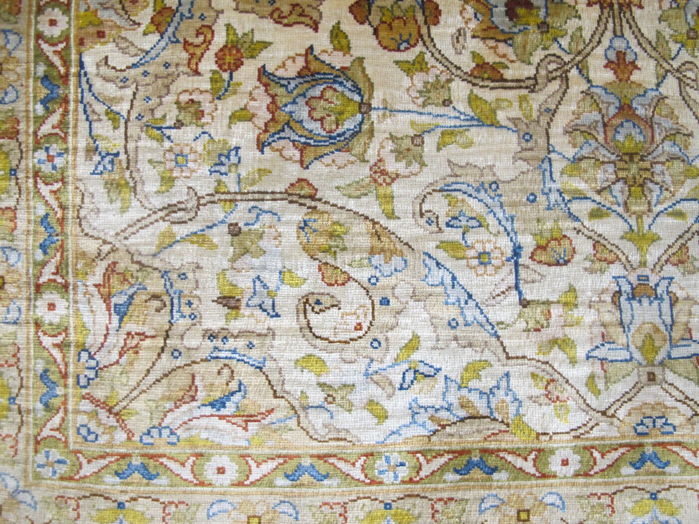 Very Fine Silk Hereke Rug, 1970s, 1.06m X 0.79m photo Textiles