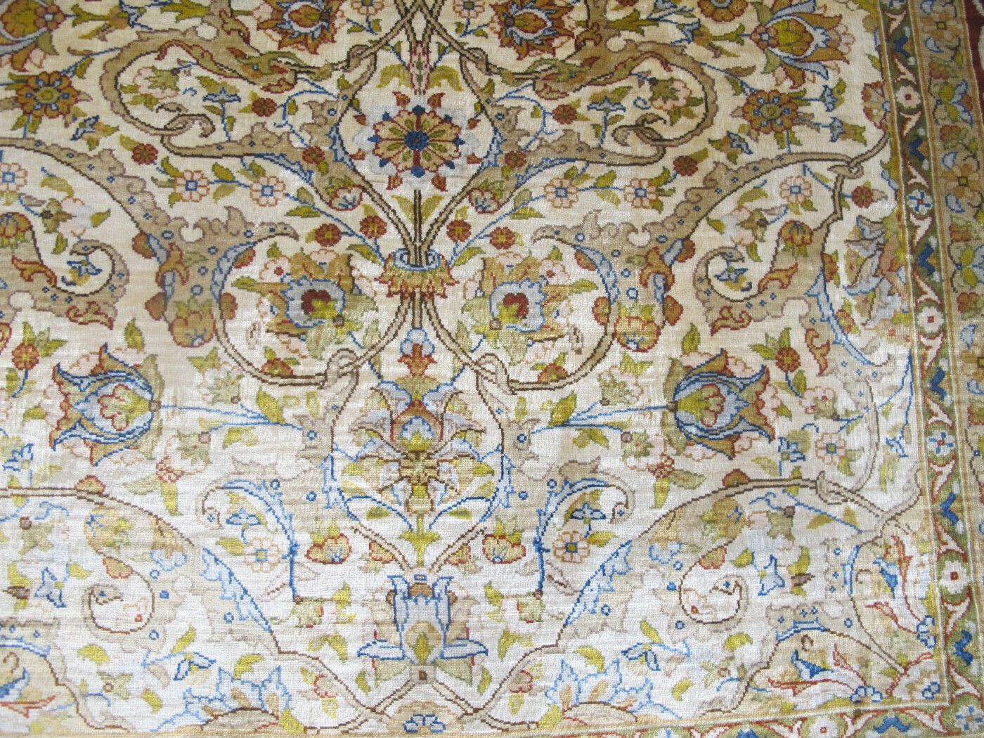 Very Fine Silk Hereke Rug, 1970s, 1.06m X 0.79m photo 2900.0