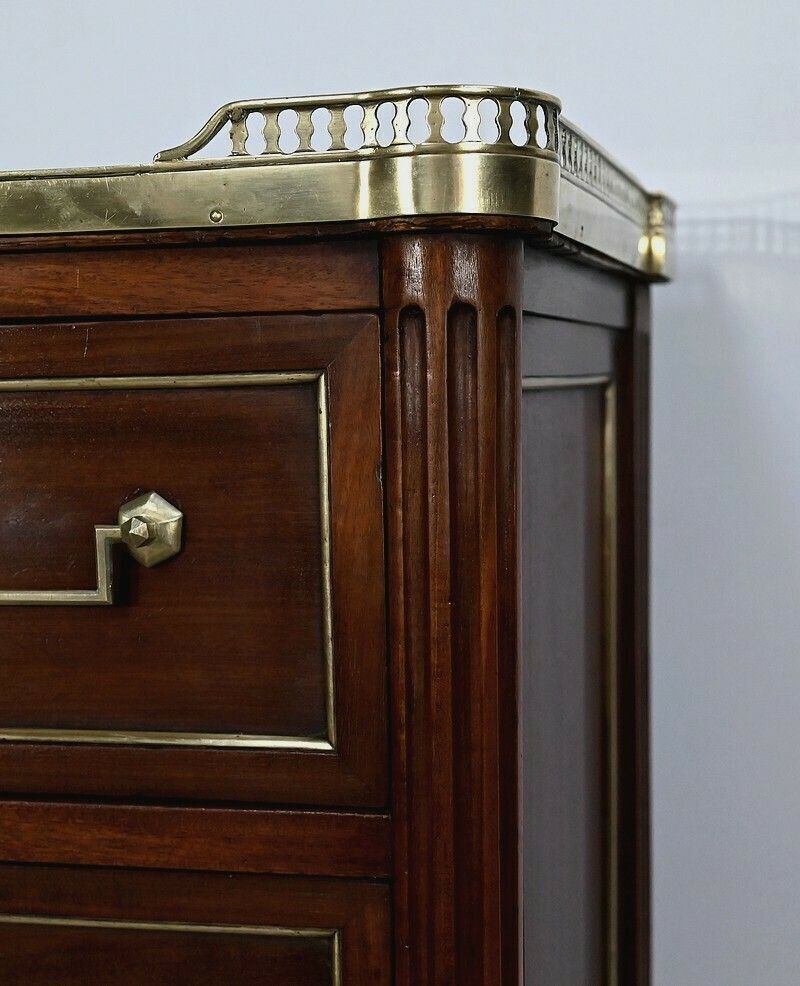 photo furniture Small Chiffonier, Louis XVI Period – Xviiith