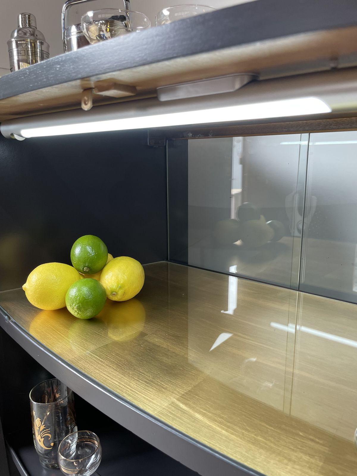Metamorphic Drinks Bar By Turnidge Of London Refurbished photo for sale