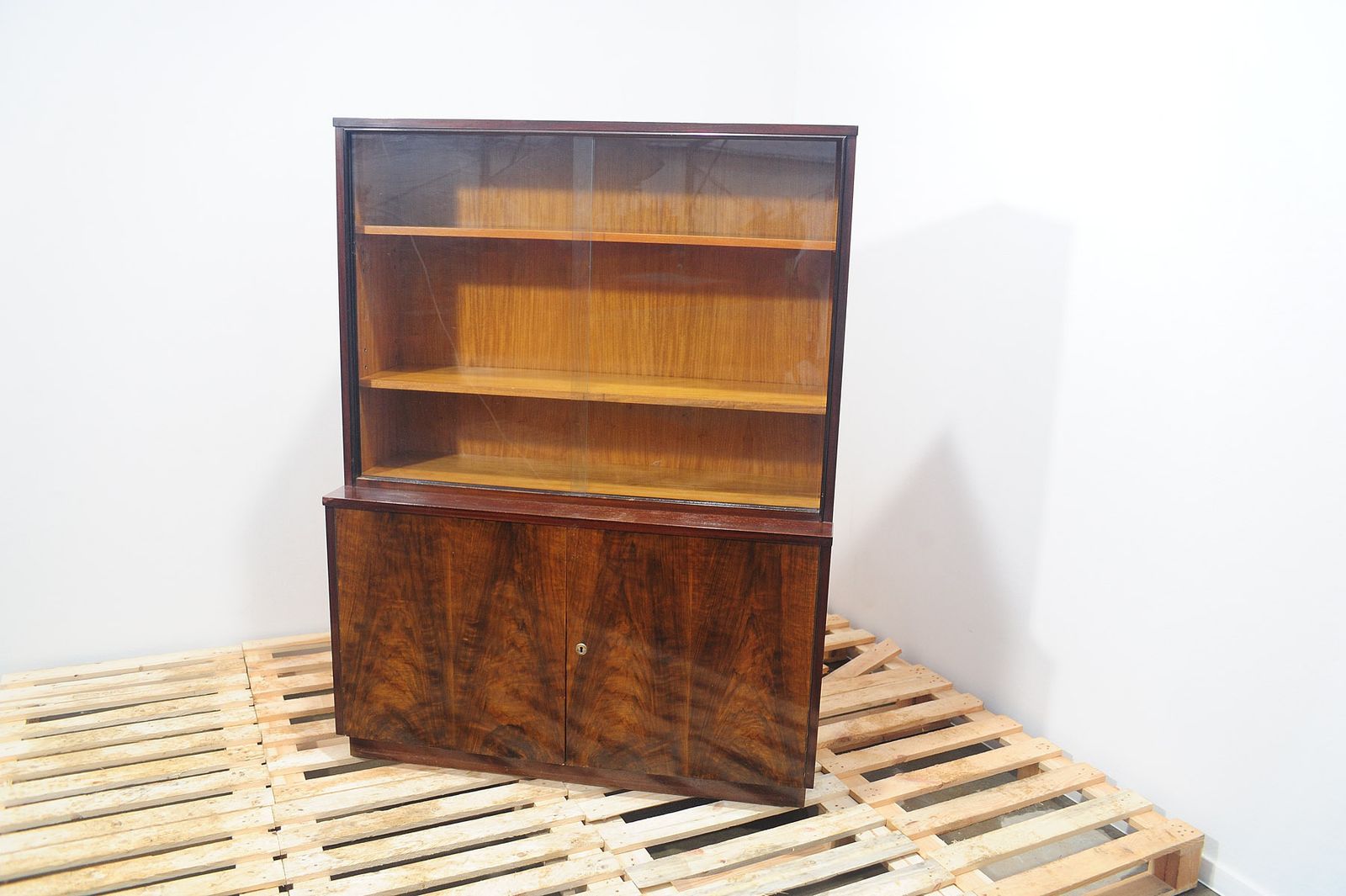 Midcentury Bookcase By Setona, 1950´S, Czechoslovakia photo vinterior