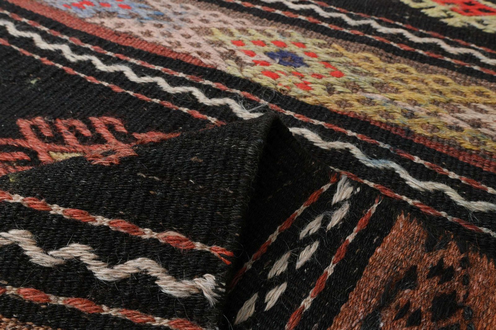 photo furniture 3x5 Turkish Vintage Kilim Rug, Handmade Wool Flatweave Small Rug, Bathroom Rugs, Farmhouse Decor, One Of A Kind, Anatolian Oushak Carpet