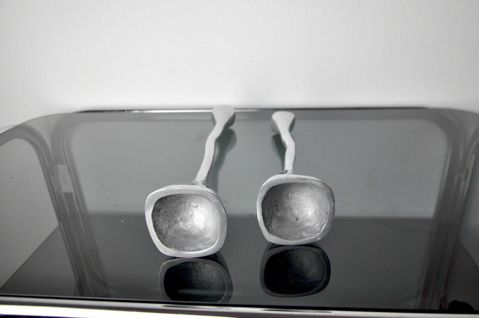 photo furniture Pair Of Zigzag Candle Holders, Solid Aluminum And Polished Stone, Art3, Spain, 1970