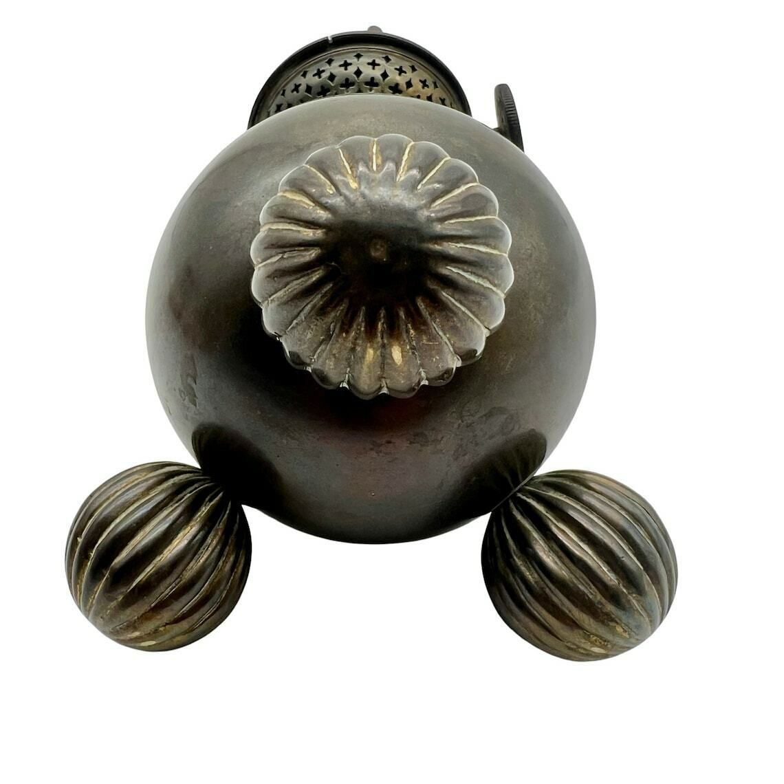 Antique Victorian Brass Oil Lamp  Rd No 5313 1884  F.T. Sale  129 Oxford St London photo for sale